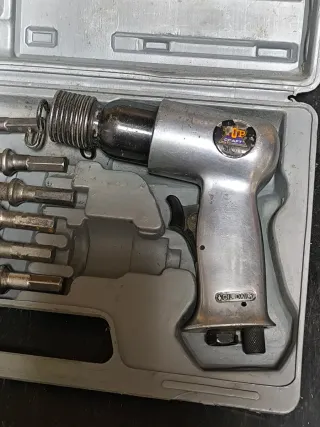 Martillo Neumático con Cinceles