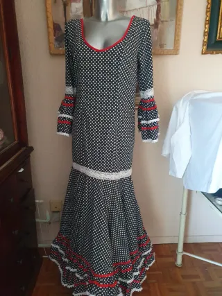 Vestido Flamenca Lunares Negro y Rojo Talla Única
