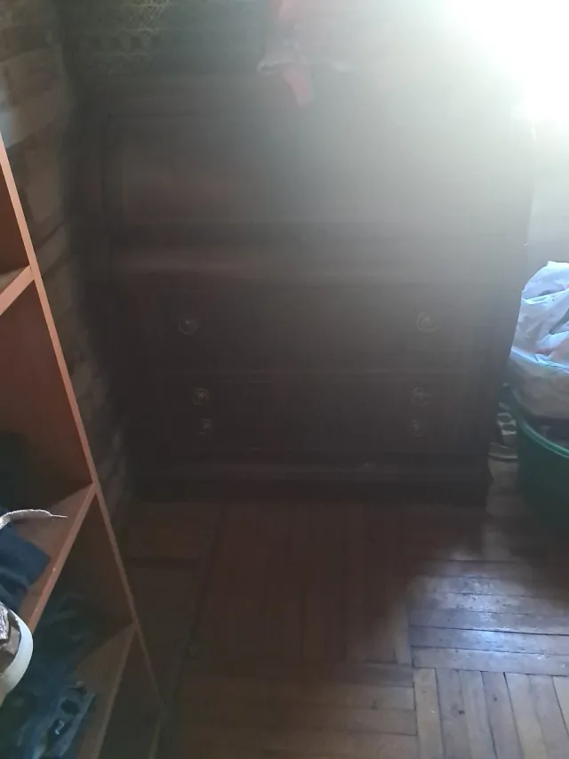 Escritorio antiguo de madera