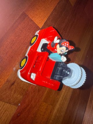 Minnie Mouse en Coche Rojo tipo megablocks lego
