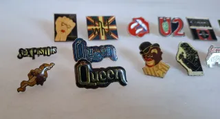 Lote pins grupo música