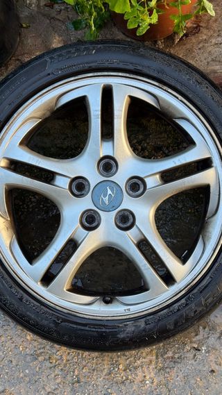 4 Llantas Hyundai Coupé 17'' con neumáticos