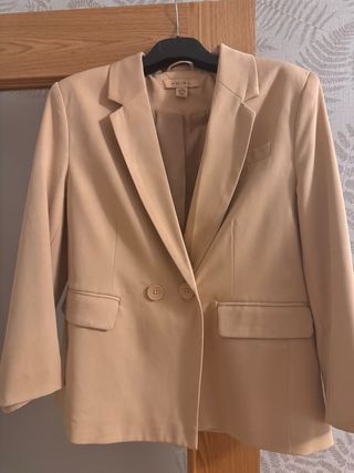 Americana AMISU Beige Talla M