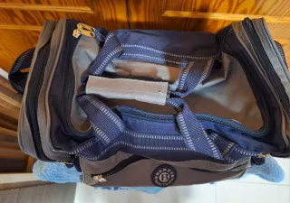 Bolso deportivo Benzi azul y gris