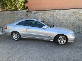 Mercedes-Benz  CLK 2004