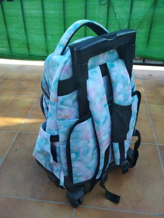 Mochila Tutto niña usada multicolor