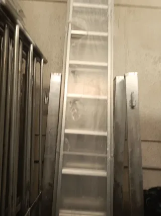 Escalera aluminio 2 tramos 14 peldaños