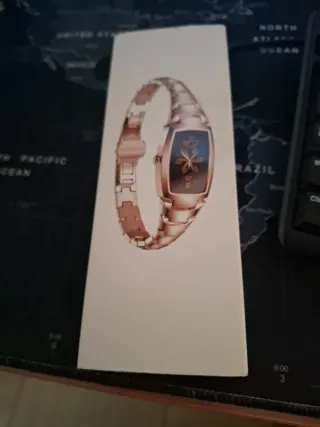 Reloj Mujer Dorado Elegante