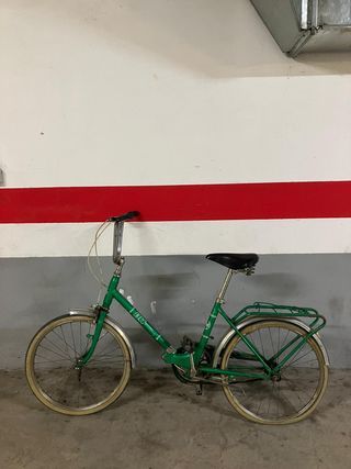 BICICLETA DE LOS AÑOS 80- MARCA -BH- PLEGABLE-VERD