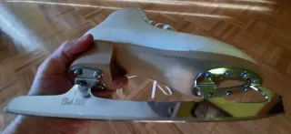 Patines de Hielo Blancos con Funda.costaron más250