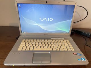 Portátil Sony VGN-NW24EG Plata