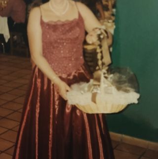 Vestido de fiesta perfecto para madrina de bodas.
