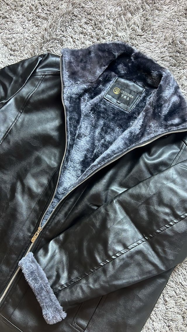 Chaqueta de cuero sintético con forro