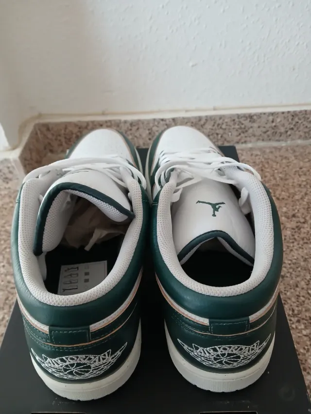 Jordan Air 1 verde e bianco