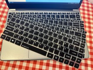 Portátil HeroBook Pro