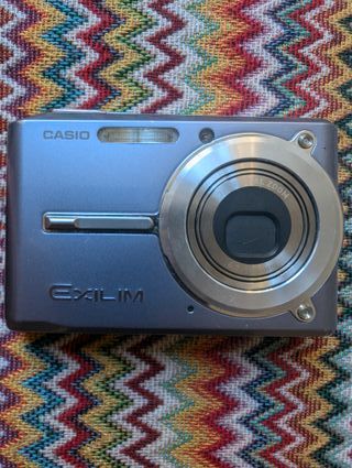 Casio Exilim EX-S600 Blu Fotocamera Digitale 6MP