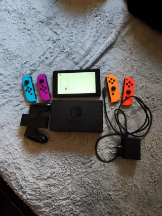 Nintendo Switch completo di accessori