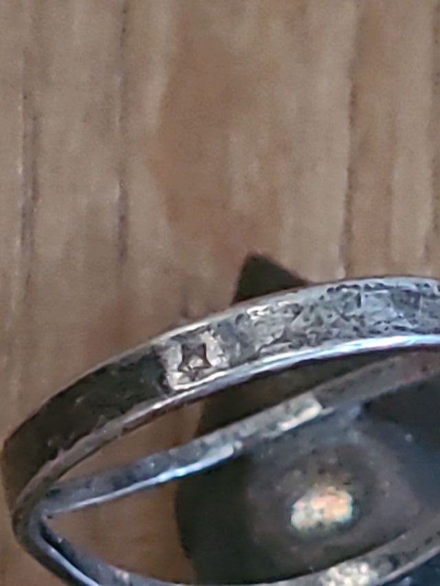 Anillo de Plata con Piedra Blanca