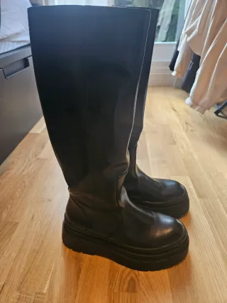 Botas altas Zara negras talla 39