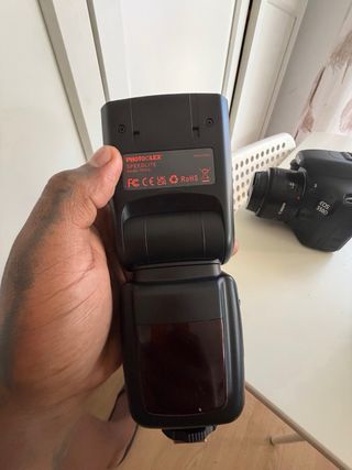 Fotocamera Canon DSLR con accessori
