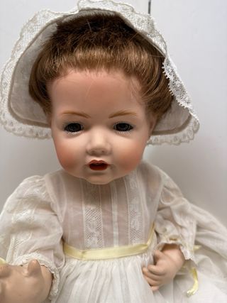Muñeca antigua reproducción