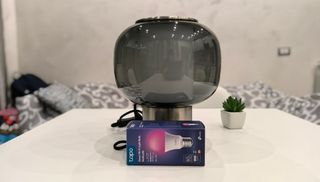 Lampada Ikea Hogvind con vetro grigio fume'