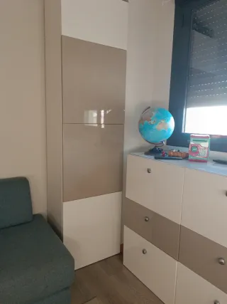 Mueble cajonera Besta Ikea+ columna de almacenaje