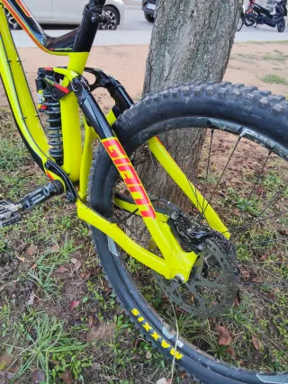 Giant glory 2016, leer descripción