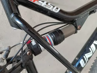 Bicicleta doble suspensión Univega
