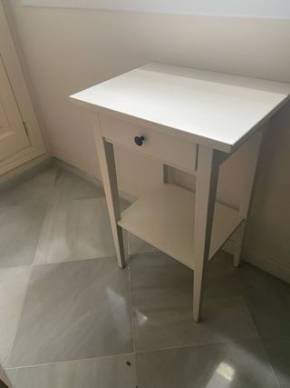 Mesita de noche Ikea blanca
