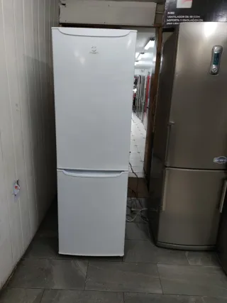 Nevera Indesit 188x60cm A+ no Frost con Garantia