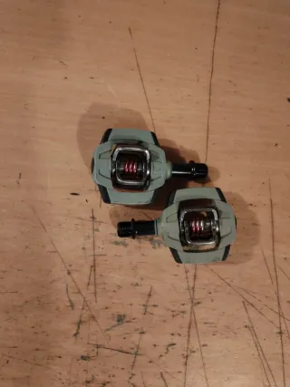 Pedales automáticos Crankbrothers