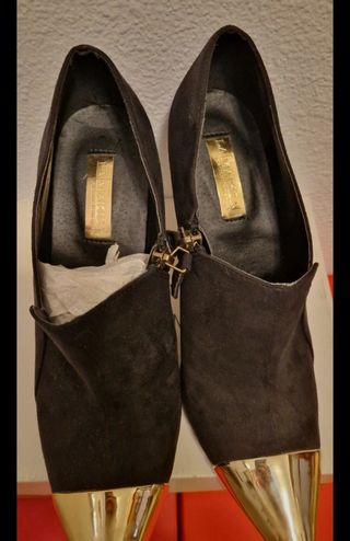 Zapatos tacón mujer negros y dorados