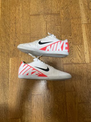 Zapatillas Nike Futbol Sala Blancas y Rojas