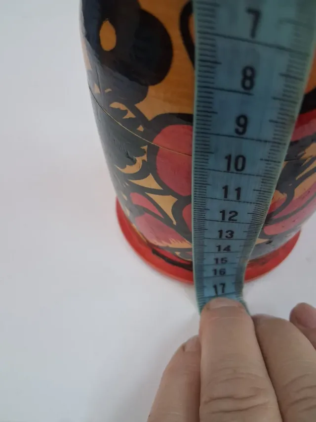 Matrioska bambola russa decorata