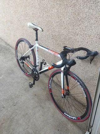 Bicicleta de Carretera KTM