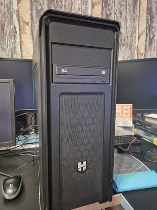 PC Gamer Ryzen 7 Completo Negro/Multicolor