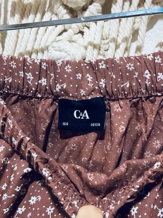 Falda midi floral marrón
