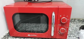 Microondas Rojo
