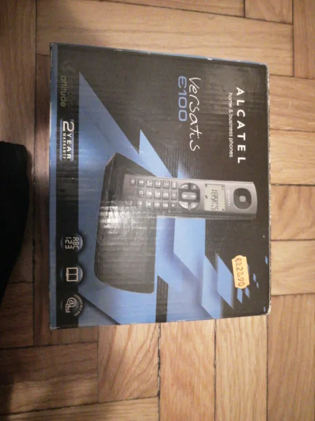 Teléfono Alcatel Versatis E100