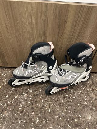 Patines en línea grises para niños