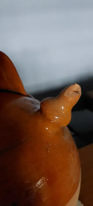 Botijo de cerámica tradicional