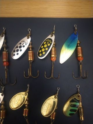 Lote nº3.- 15 Cucharillas Pesca Variadas