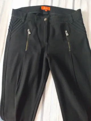 Pantalón negro Alba Conde talla 40
