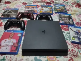 PS4 slim (PlayStation 4) Negra + 7 Juegos