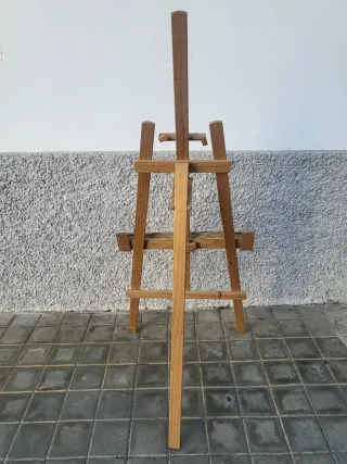 Caballete de pintura de madera