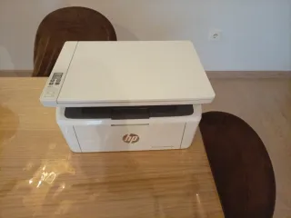 Impresora HP LaserJet Blanca