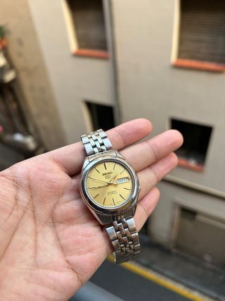 Seiko 5 Automático Dorado y Plateado