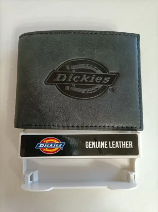 Cartera/Billetera Dickies Piel Negra. Nueva