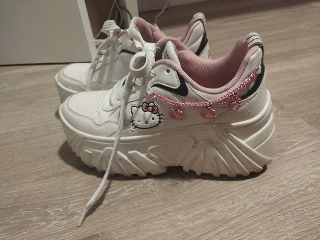 Zapatillas Bershka Hello Kitty Talla 38
